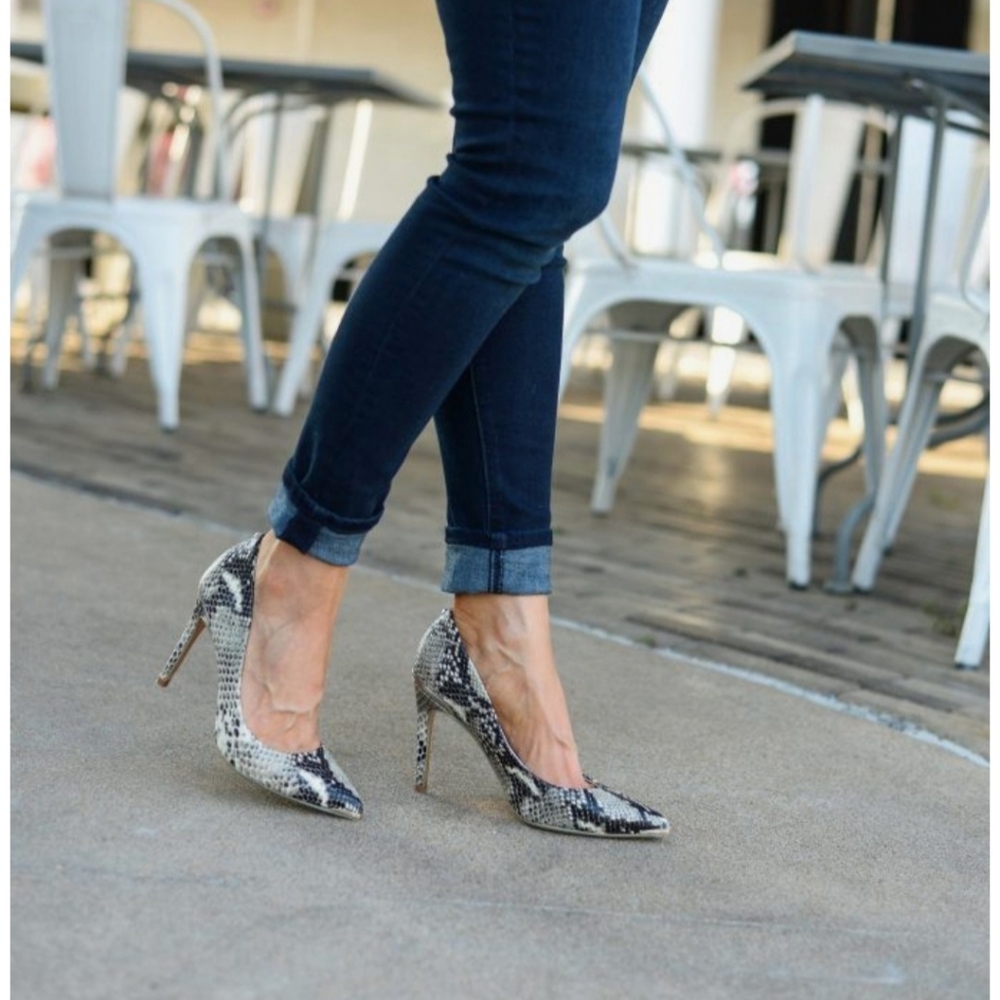DKNY Pointed Heels